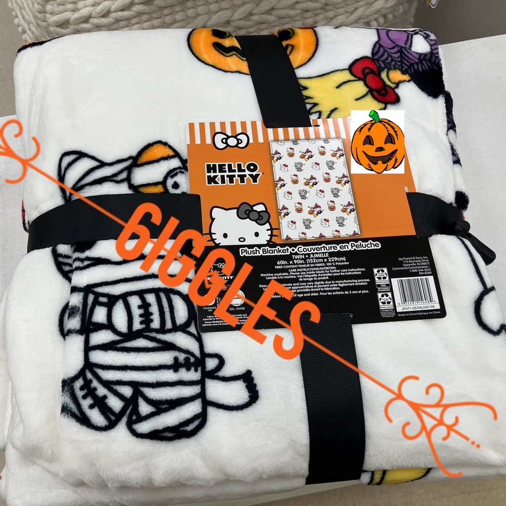 Hello Kitty Halloween twin blanket covers